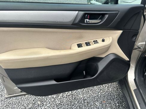 Used 2016 Subaru Outback 2.5i Premium w/ Popular Package #2 image 18