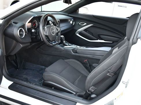 Used 2020 Chevrolet Camaro LT w/ RS Package image 14