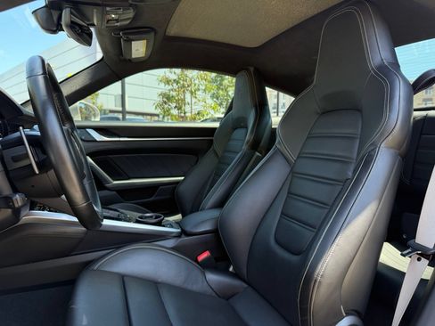 Certified 2022 Porsche 911 Turbo S AWD/4WD image 5