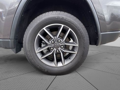 Used 2021 Jeep Grand Cherokee Limited AWD/4WD image 27