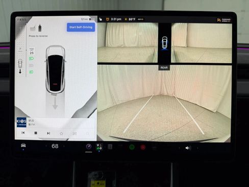 Used 2026 Tesla Model Y AWD image 24