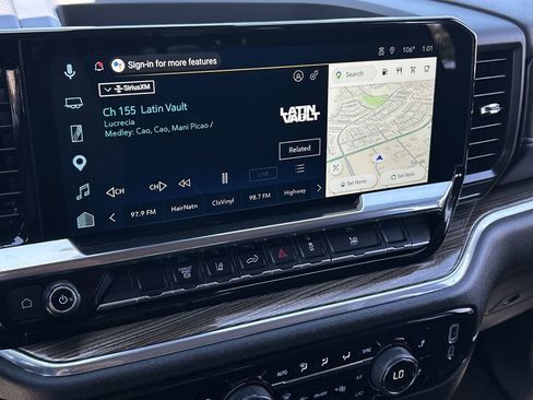 Used 2025 Chevrolet Silverado 3500 LT image 13