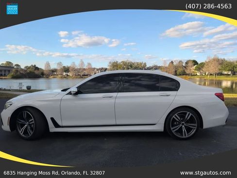 Used 2017 BMW 740i RWD image 2