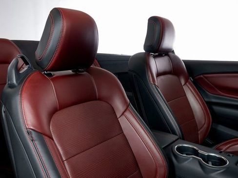 Used 2024 Ford Mustang GT Premium image 40