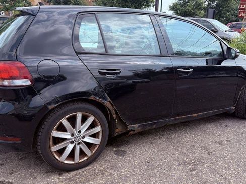 Used 2010 Volkswagen Golf TDI FWD image 4