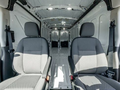 New 2025 Ford Transit 250 148 Medium Roof image 46