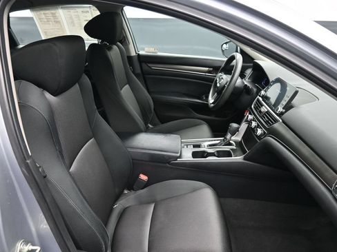 Used 2018 Honda Accord LX image 23