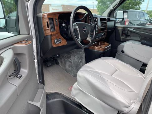 Used 2014 GMC Savana 1500 RWD image 5