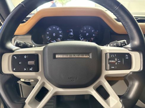 Used 2023 Land Rover Defender 110 SE AWD/4WD image 28
