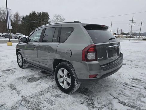 Used 2014 Jeep Compass Sport image 5