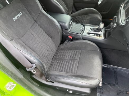 Used 2023 Dodge Charger Scat Pack w/ Daytona Edition Group RWD image 60