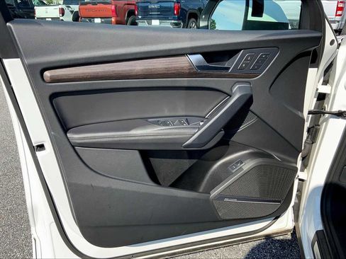 Used 2024 Audi Q5 2.0T Premium Plus image 36