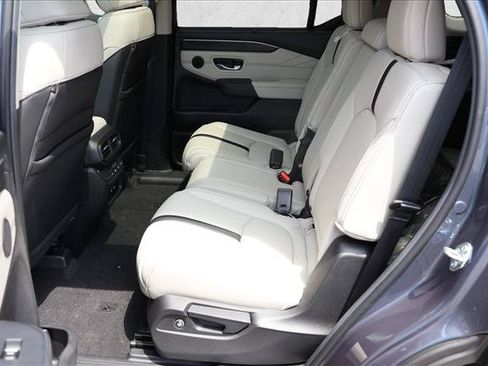 New 2026 Honda Pilot Touring image 21