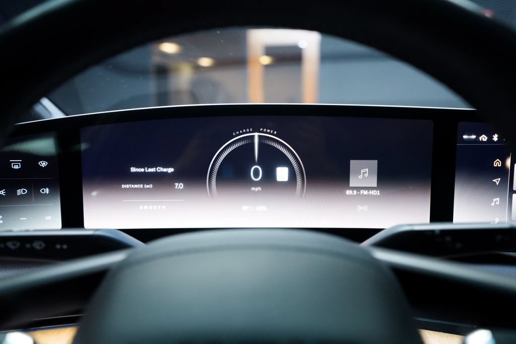 Used 2023 Lucid Air Touring AWD/4WD image 38