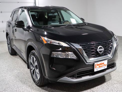Used 2023 Nissan Rogue SV FWD image 5