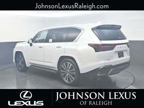 New 2026 Lexus LX 700h Luxury image 7