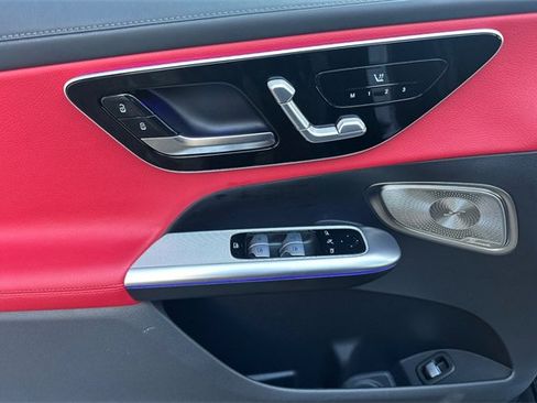 Used 2024 Mercedes-Benz GLC 43 AMG 4MATIC image 12