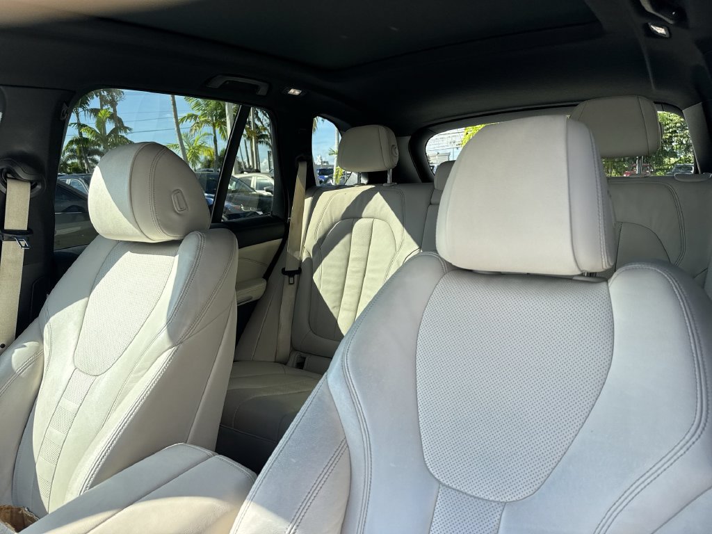Used 2022 BMW X5 sDrive40i w/ M Sport Package RWD image 42