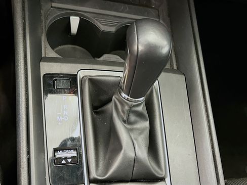 Used 2025 MAZDA CX-50 AWD 2.5 S w/ Premium Package image 25