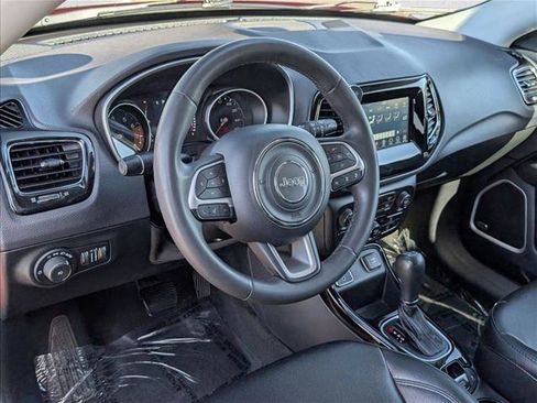 Used 2021 Jeep Compass Latitude w/ Sun and Sound Group FWD image 10
