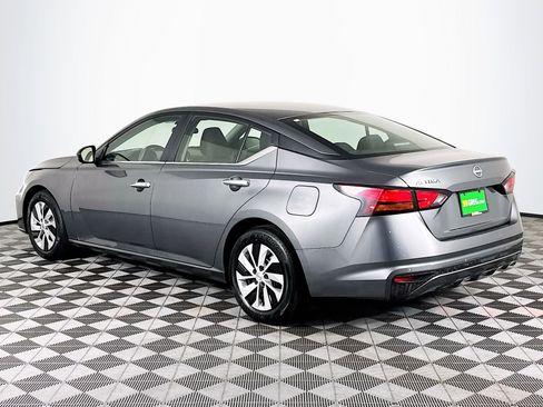 Used 2024 Nissan Altima 2.5 S image 6