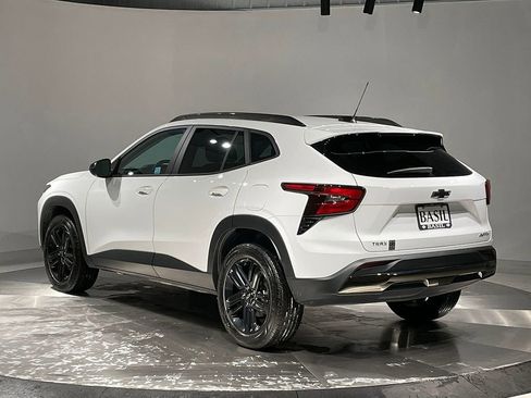 Used 2024 Chevrolet Trax ACTIV image 13