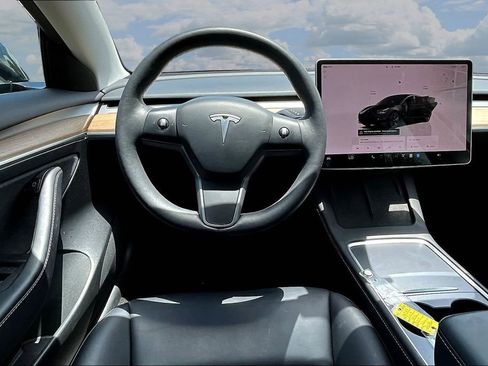 Used 2023 Tesla Model 3 Standard Range RWD image 8