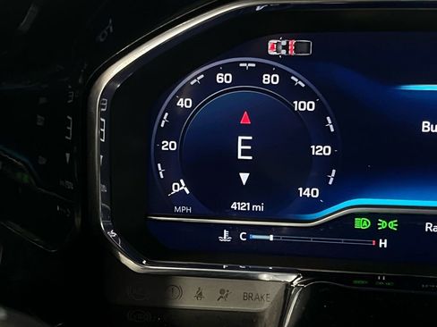 Used 2025 Chevrolet Silverado 2500 LTZ w/ LTZ Convenience Package image 16