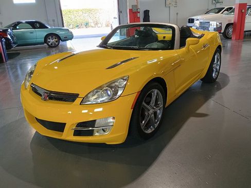 Used 2008 Saturn Sky w/ Premium Trim Package RWD image 1