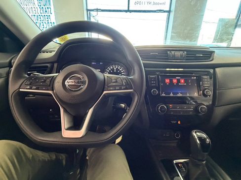 Used 2018 Nissan Rogue S image 50