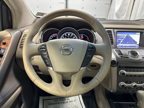 Used 2014 Nissan Murano LE w/ Platinum Edition Package image 18