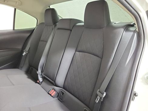 Used 2020 Toyota Corolla LE FWD image 13