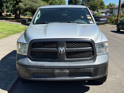 Used 2018 RAM 1500 ST AWD/4WD image 4
