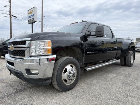 Used 2014 Chevrolet Silverado 3500 LTZ w/ LTZ Plus Package image 2