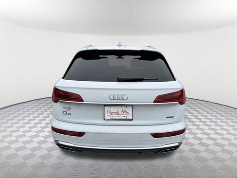 Used 2023 Audi Q5 2.0T Prestige w/ Prestige Package image 7