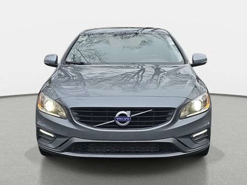Used 2018 Volvo S60 T5 Dynamic w/ Vision Package image 2