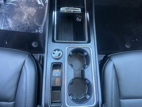 New 2026 Lincoln Corsair Premiere image 15