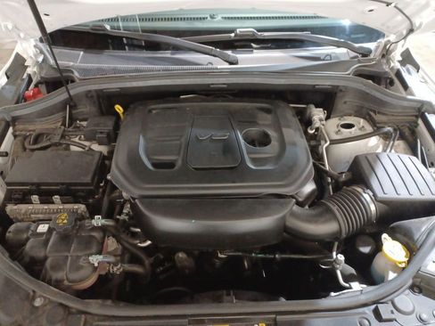 Used 2021 Jeep Grand Cherokee Laredo X image 17