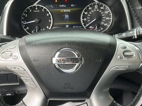 Used 2018 Nissan Murano SL w/ Moonroof Package image 11