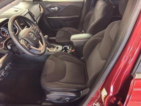 Used 2015 Jeep Cherokee Latitude w/ Comfort/Convenience Group AWD/4WD image 20
