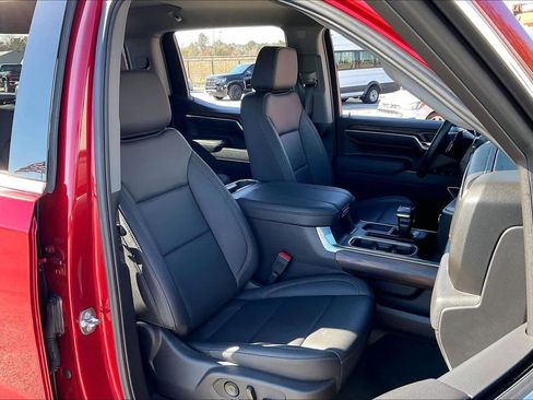 Used 2025 GMC Sierra 1500 SLT image 10