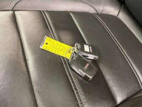 Used 2017 GMC Acadia Denali w/ Technology Package image 14