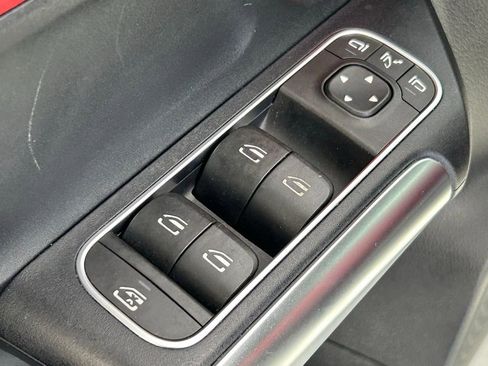 Used 2021 Mercedes-Benz GLA 35 AMG 4MATIC w/ Premium Package image 35