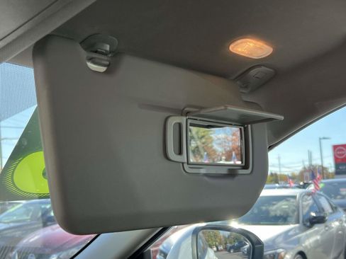 Used 2026 Nissan Rogue SV image 9