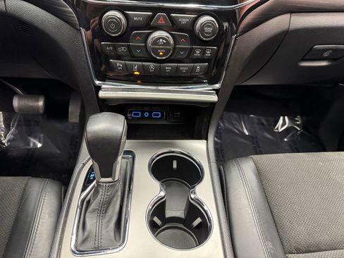 Used 2021 Jeep Grand Cherokee Laredo X AWD/4WD image 20