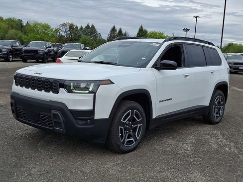 New 2026 Jeep Cherokee Laredo AWD/4WD image 4