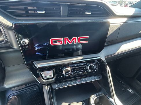 Used 2025 GMC Sierra 1500 AT4 w/ AT4 Premium Package image 17