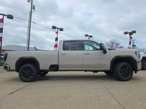 New 2026 GMC Sierra 3500 AT4 w/ AT4 Premium Plus Package AWD/4WD image 18