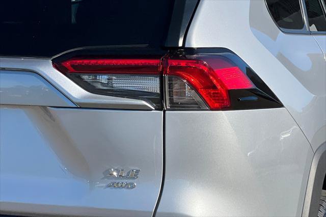 Certified 2023 Toyota RAV4 XLE AWD/4WD image 32