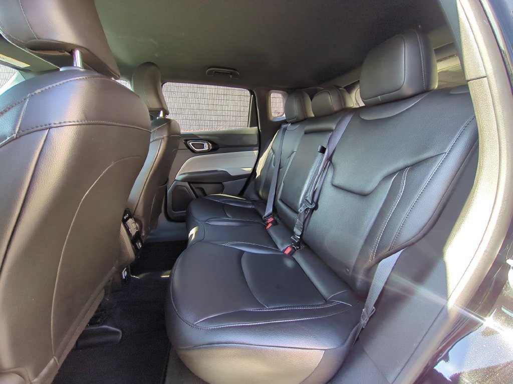Used 2025 Jeep Compass Limited AWD/4WD image 27